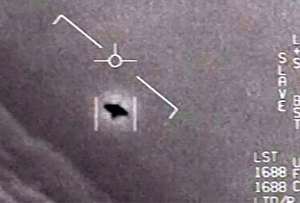 UFO: Ο επικεφαλής της μελέτης του Πενταγώνου ήρθε από άλλο πλανήτη