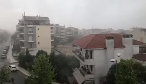 Θεσσαλονίκη: Χαλάζι και δυνατή καταιγίδα «έπνιξε» την πόλη