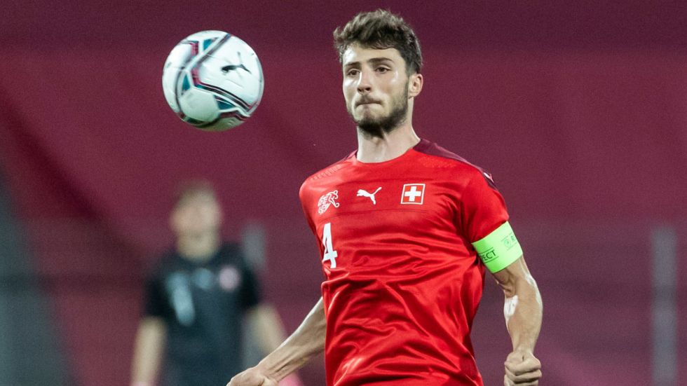 Ποιος είναι ο Έλληνας Λεωνίδας Στεργίου, που έκανε ντεμπούτο με την εθνική Ελβετίας