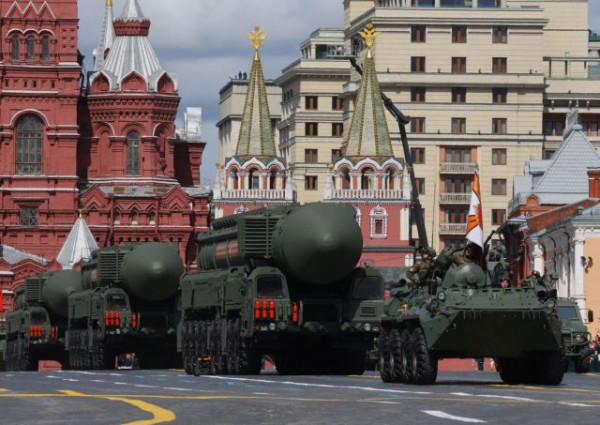 Ρωσία: Ξεκινά ασκήσεις με πυρηνικούς πυραύλους μετά την ανακοίνωση ΗΠΑ για αποστολή όπλων στην Ουκρανία