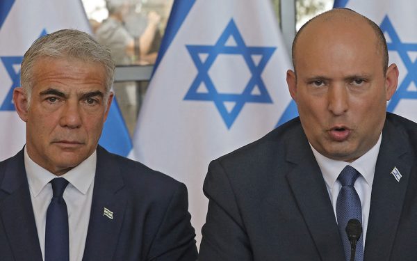 Ισραήλ: Μπένετ και Λαπίντ διαλύουν το κοινοβούλιο και πάνε σε πρόωρες εκλογές