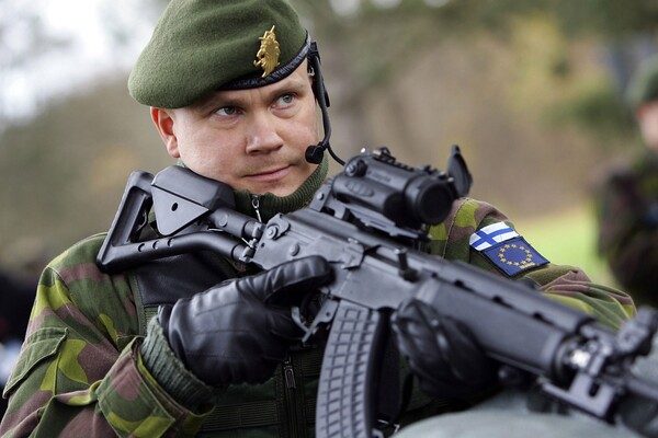Η Φινλανδία «είναι έτοιμη να πολεμήσει» αν δεχτεί ρωσική επίθεση