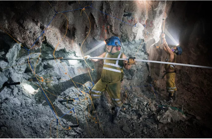 Σοκ στο Περού: Μεταλλωρύχοι αλληλοσκοτώνονται για κοίτασμα χρυσού – 14 νεκροί