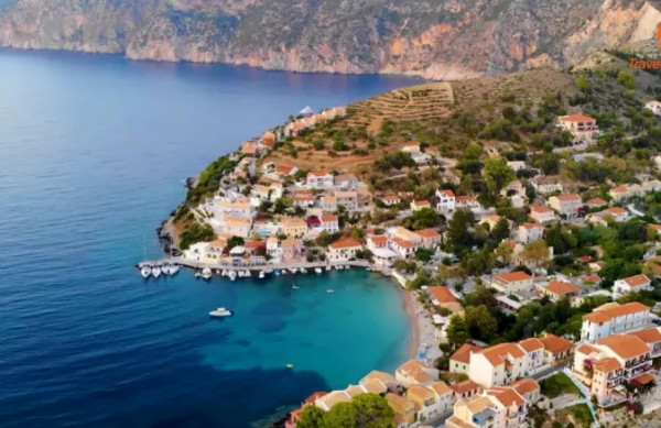 Βρίσκεται στην Ελλάδα και είναι από τα ομορφότερα χωριά της Ευρώπης