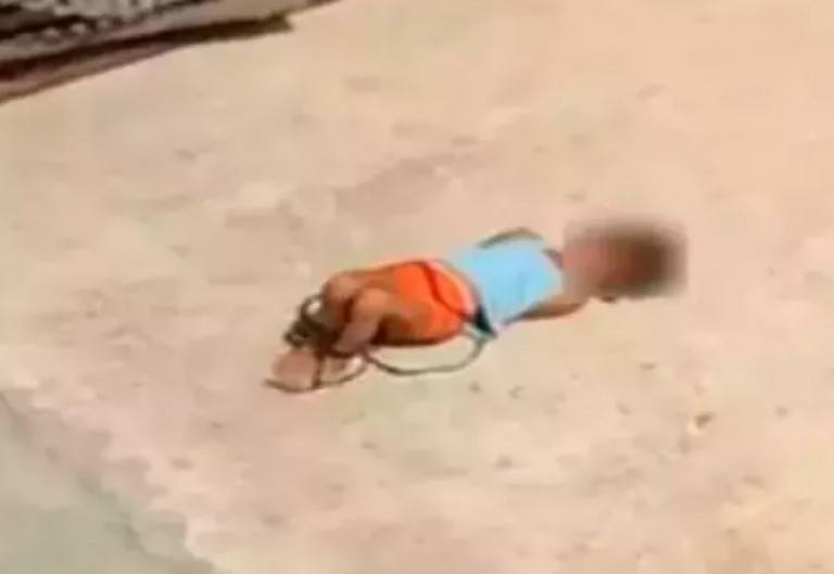 Ινδία: Εδεσε την 5χρονη κόρη της και την άφησε στον καύσωνα γιατί «δεν είχε τελειώσει τα μαθήματά της»