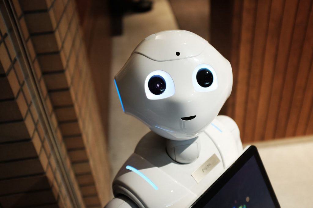 Η Google έθεσε σε αναστολή υπάλληλο που ισχυρίστηκε πως ρομπότ ανέπτυξε ανθρώπινα συναισθήματα