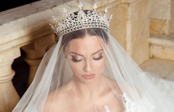 Αναβλήθηκε ο γάμος της Δήμητρας Αλεξανδράκη – Αυτός είναι ο λόγος