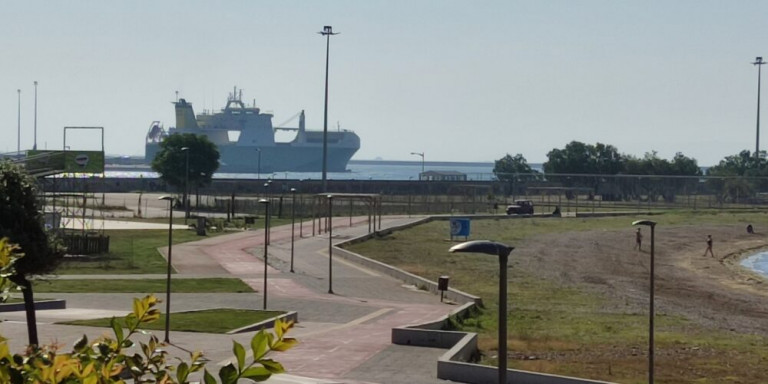 Αλεξανδρούπολη: Κατέπλευσε και βρετανικό μεταγωγικό για να φορτώσει στρατιωτικές δυνάμεις