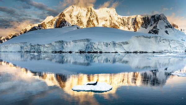 Περιβάλλον: Για πρώτη φορά εντοπίστηκαν μικροπλαστικά στο φρέσκο χιόνι της Ανταρκτικής