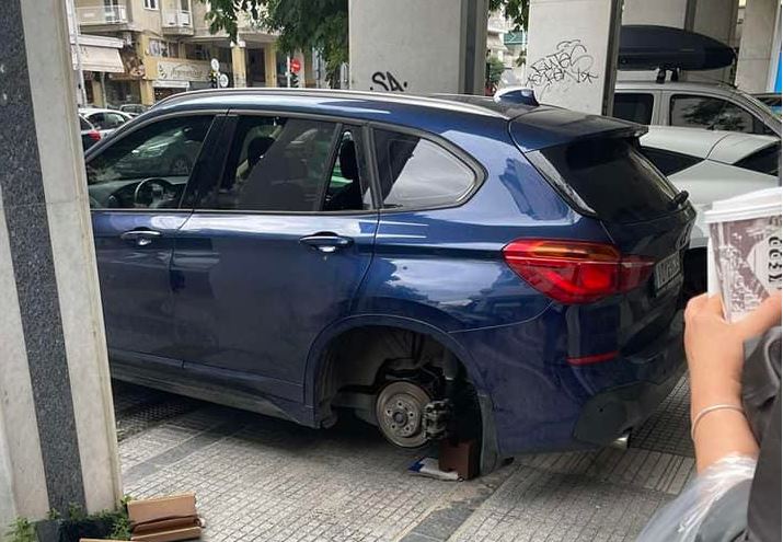 Θεσσαλονίκη: Έκλεψαν τις ρόδες από το αυτοκίνητο αντιδημάρχου
