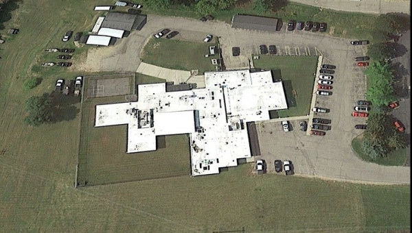 ΗΠΑ: «Ενοπλοι και επικίνδνοι» κρατούμενοι δραπέτευσαν ανοίγοντας τρύπα στην οροφή των κελιών