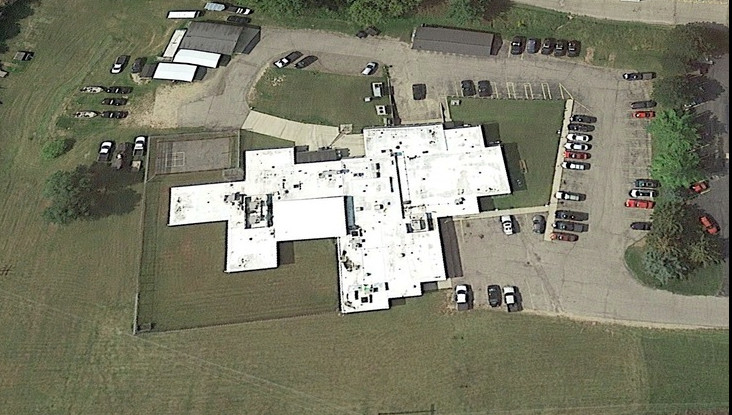 ΗΠΑ: «Ενοπλοι και επικίνδνοι» κρατούμενοι δραπέτευσαν ανοίγοντας τρύπα στην οροφή των κελιών