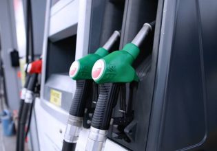 Επιδότηση καυσίμων: «Κλείδωσε» το Fuel Pass για τους επόμενους μήνες