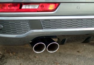 Ηλεκτροκίνηση: Η Γερμανία λέει «nein» στην απαγόρευση των νέων συμβατικών οχημάτων το 2035