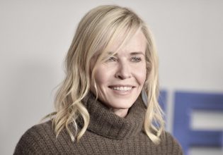 Τσέλσι Χάντλερ: Γυμνάσιο απομακρύνει την ηθοποιό, επειδή είχε κάνει 3 αμβλώσεις