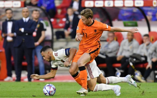 Ντε Γιονγκ: Μου ταιριάζει περισσότερο το στιλ της Ολλανδίας από εκείνο της Μπαρτσελόνα