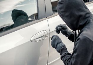 Θεσσαλονίκη: Στα χέρια της ΕΛ.ΑΣ. 29χρονος για διαρρήξεις αυτοκινήτων