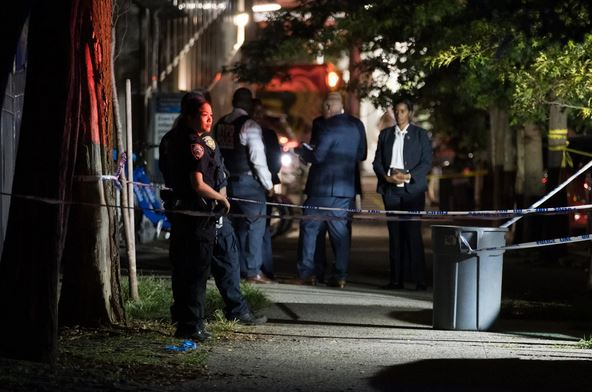 ΗΠΑ: Δολοφόνησαν μητέρα με σφαίρα στο κεφάλι ενώ ήταν βόλτα με το μωρό της