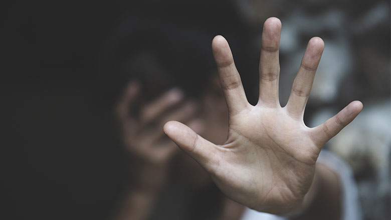 Χαλκίδα: Σοκάρει η νέα καταγγελία για ενδοοικογενειακή βία – «Μου έδωσε υπνωτικά και με κακοποίησε»