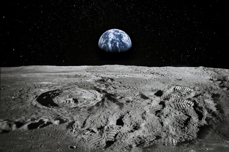 Μυστηριώδης αδέσποτος πύραυλος άνοιξε κρατήρα στη Σελήνη – Εικόνες