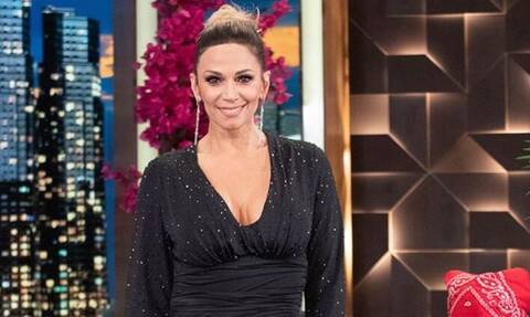 Έλλη Κοκκίνου: «O πατέρας μου δωροδόκησε τον παπά με ουίσκι και 5.000 δραχμές για να…»