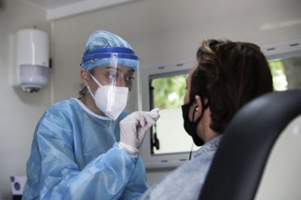 Κοροναϊός: 4.832 νέα κρούσματα, 11 θάνατοι και 97 διασωληνωμένοι