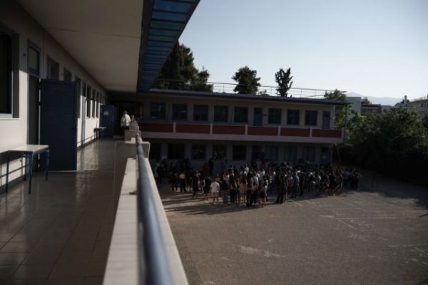 Οικονόμου: Επεκτείνεται το δίκτυο Πρότυπων Επαγγελματικών Λυκείων