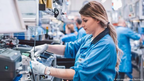 Manpower: 8 στους 10 εργοδότες δεν βρίσκουν προσωπικό