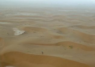 Λιβύη: Είκοσι άνθρωποι πέθαναν από δίψα προσπαθώντας να διασχίσουν τη λιβυκή έρημο