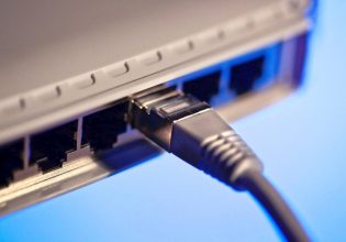 Ουκρανία: Οι ΗΠΑ εξοπλίζουν τους Ρώσους με εργαλεία που παρακάμπτουν τη λογοκρισία