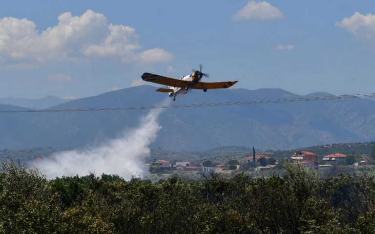 Φωτιά στην Αργολίδα – Επιχειρούν επίγειες και εναέριες δυνάμεις