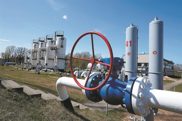 Ρωσία: Ο Πούτιν κλείνει σταδιακά την παροχή αερίου στην Ευρώπη