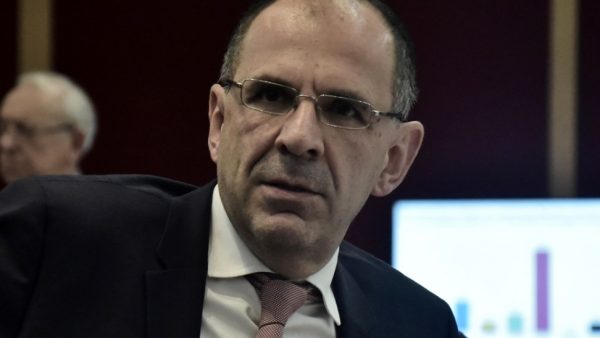 Γεραπετρίτης: Βάζει τέλος στα σενάρια για πρόωρες εκλογές και συνεργασίες – Τι είπε για τα ελληνοτουρκικά