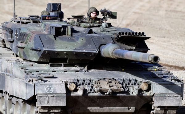 Πόλεμος στην Ουκρανία: Η Γαλλία στέλνει τεθωρακισμένα οχήματα