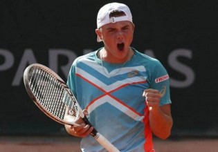 Ο αντίπαλος του Τσιτσιπά στον δεύτερο γύρο της Στουτγκάρδης