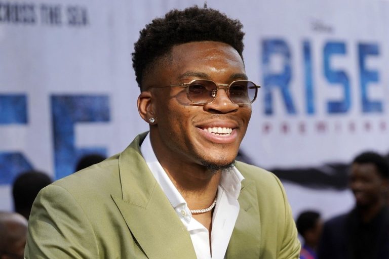 Σταρ και στο Χόλιγουντ ο Αντετοκούνμπο – Η εντυπωσιακή πρεμιέρα της ταινίας Rise