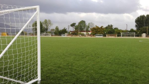 Εύβοια: Θρήνος για το θάνατο του 14χρονου ποδοσφαιριστή – «Πέσαμε πάνω του πέντε γιατροί αλλά είχε χάσει τη μάχη»