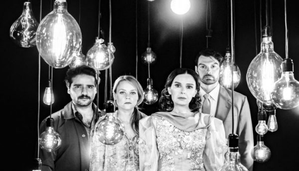 Κάτια Δανδουλάκη και Λένα Παπαληγούρα με τον Γυάλινο Κόσμο του Τένεσι Ουίλιαμς περιοδεύουν ανά την Ελλάδα