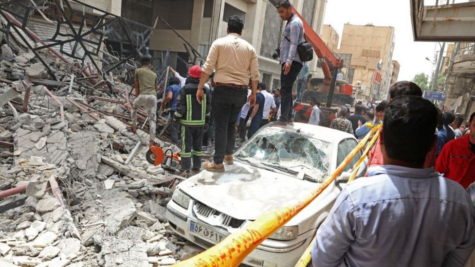 Ιράν: Νέα κατάρρευση κτιρίου - Τουλάχιστον δύο νεκροί