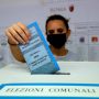 Ιταλία: H κεντροαριστερά υπερίσχυσε στο δεύτερο γύρο των δημοτικών εκλογών
