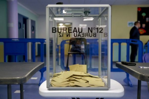 Γαλλικές εκλογές: Ελαφρώς αυξημένη η συμμετοχή στο δεύτερο γύρο