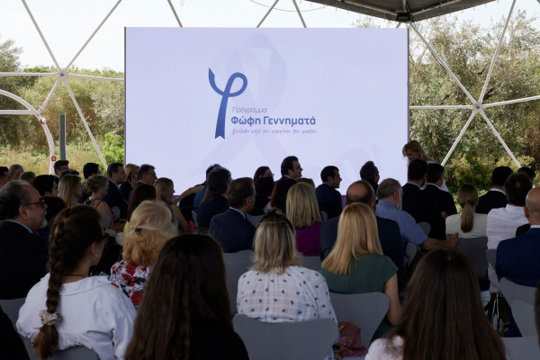 Καρκίνος του μαστού: Κόντρα Ξανθού – Πλεύρη για το πρόγραμμα δωρεάν μαστογραφίας