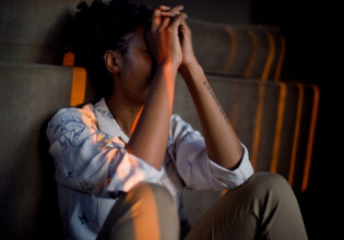 Σοβαρή κατάθλιψη: Αναποτελεσματική η ψυχοθεραπεία για όσους παίρνουν αντικαταθλιπτικά