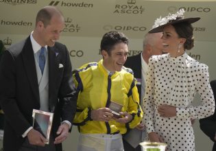 Η Κέιτ Μίντλετον με look πανομοιότυπο της Νταϊάνα στις βασιλικές ιπποδρομίες του Άσκοτ