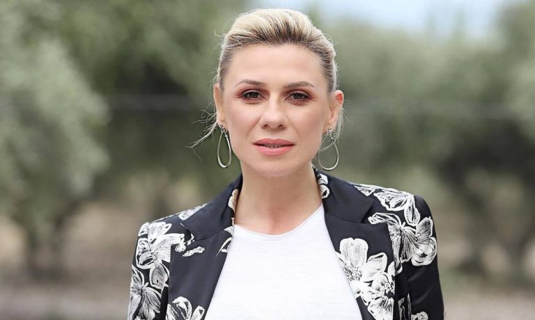 Κατερίνα Καραβάτου: Έπεσε η αυλαία για το «Τι Λες Τώρα» – Ο απολογισμός της παρουσιάστριας