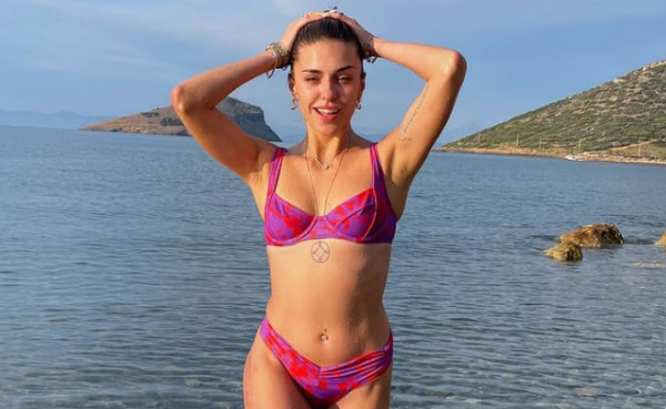 Κάτια Ταραμπάνκο: Στην Μύκονο για τις πρώτες βουτιές του καλοκαιριού