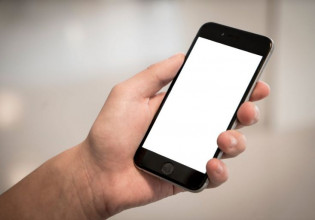 Άρχισαν να εθίζονται στα δωρεάν εμβάσματα οι Έλληνες