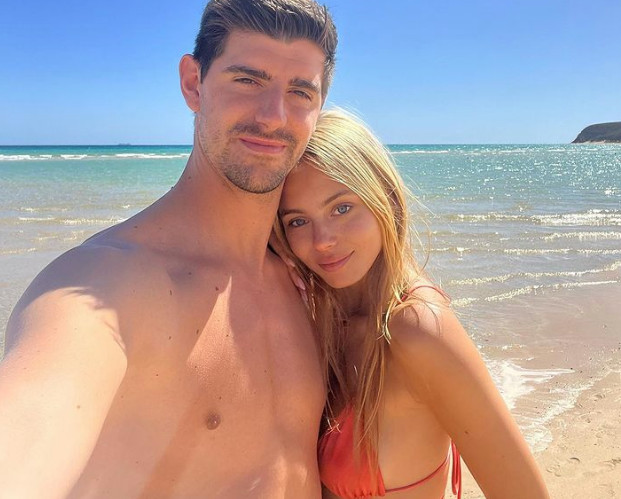 Κουρτουά: Μαζί με την καλλονή μελλοντική σύζυγό του… αναστατώνουν τα Χανιά [Εικόνες]