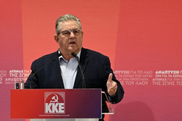 ΚΚΕ: Έφτασε η καπιταλιστική κοινωνία σε τέτοια σήψη, που δικαιώματα όπως η άμβλωση αμφισβητούνται, λέει ο Δημήτρης Κουτσούμπας
