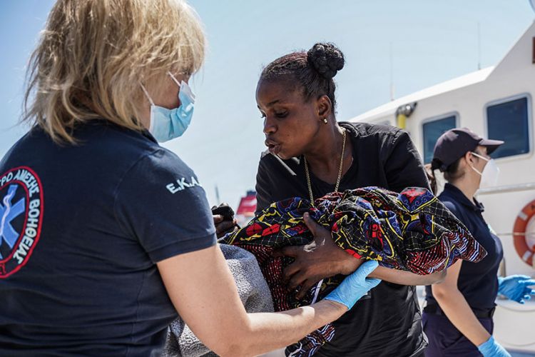 Μετανάστες: Ολόκληρη η επιχείρηση διάσωσης τους, από τη νησίδα Μπαρμπαλιάς στη Λέσβο